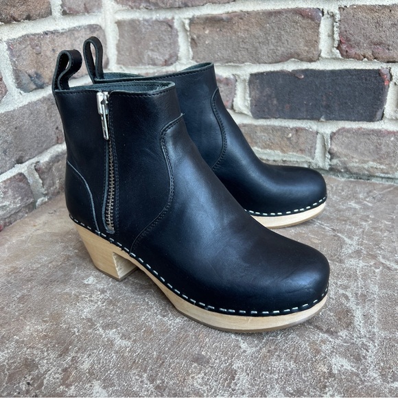 Swedish Hasbeens Black Leather Ankle Boots - Picture 2 of 11